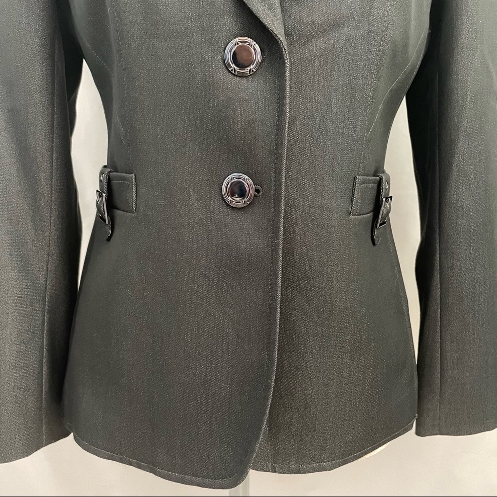 Tahari Arthur S. Levine gray blazer/jacket in a size 4P - Picture 4 of 13